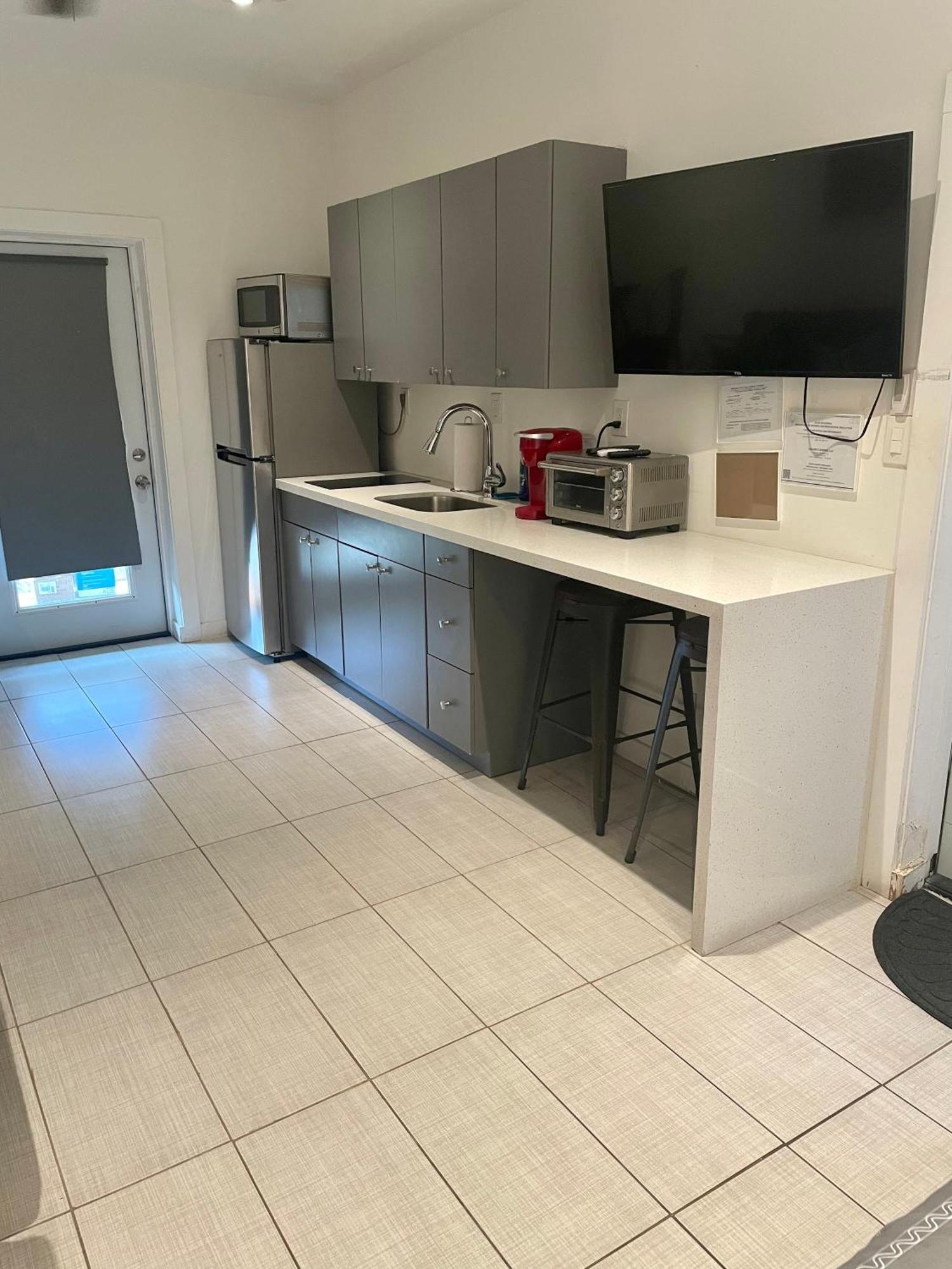 Modern Riverview Apartamento